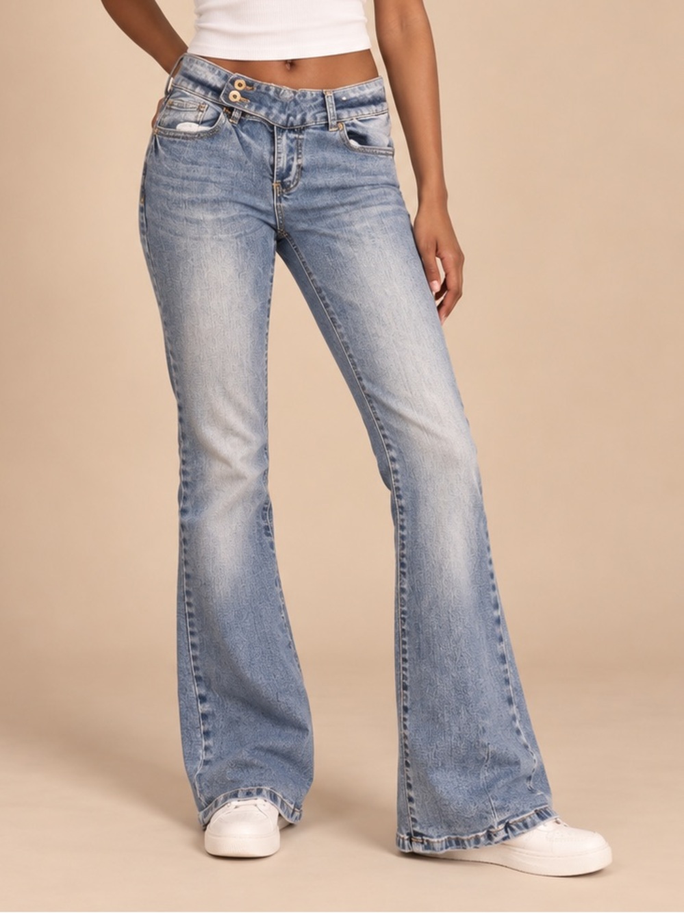 Celebrity Pink Y2K Low Rise Flare Jeans Size 1/25 Light Wash